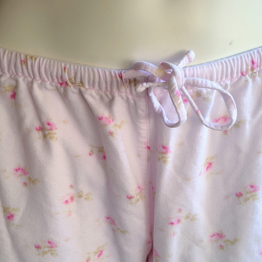Lauren Ralph Lauren Pink Floral Flannel Pajama Set - Small - Picture 4 of 6